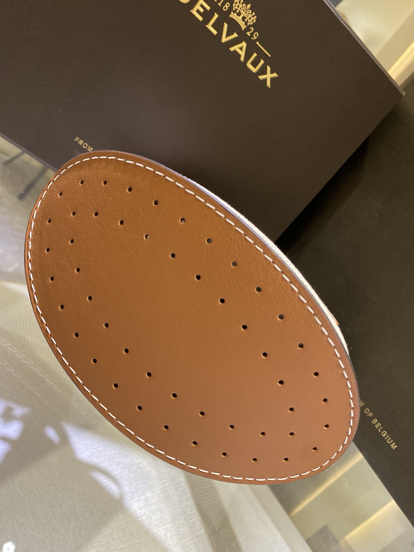 델보 미니 핀 버킷백